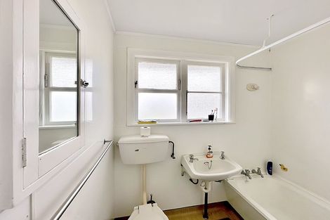 Photo of property in 19 Maire Street, Gonville, Whanganui, 4501