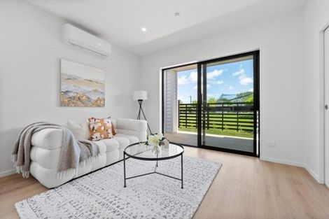 Photo of property in 4/18 Albert Road, Kelston, Auckland, 0602