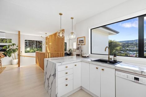 Photo of property in 28b Redwood Avenue, Tawa, Wellington, 5028