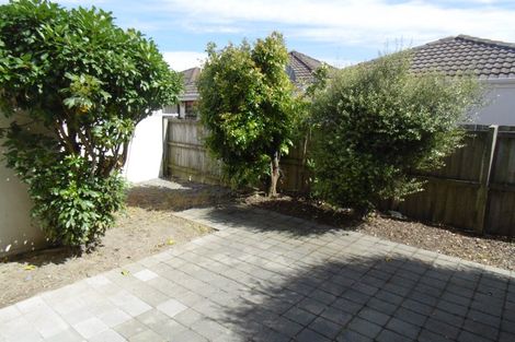 Photo of property in 2/72 Wainui Street, Riccarton, Christchurch, 8041