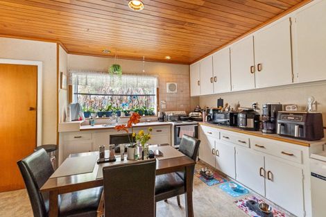 Photo of property in 21 Tui Crescent, Waikanae, 5036