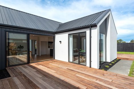 Photo of property in 20 Dray Place, Halswell, Christchurch, 8025