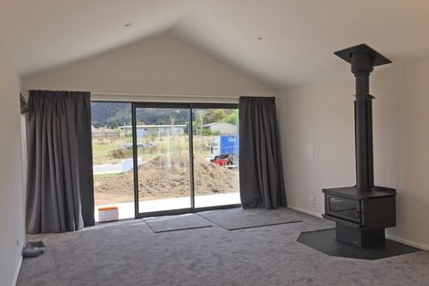 Photo of property in 4 Teal Place, Lake Hawea, Wanaka, 9382