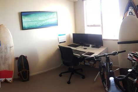 Photo of property in 1/102 Lyall Parade, Lyall Bay, Wellington, 6022