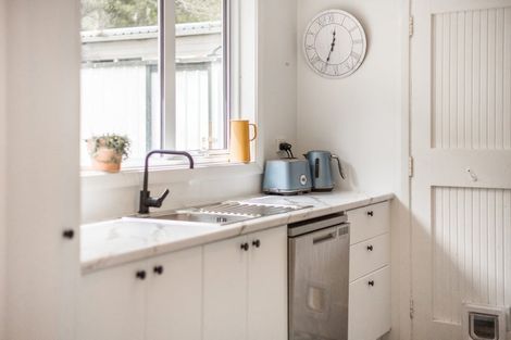 Photo of property in 71 Petrie Street, Wainuiomata, Lower Hutt, 5014