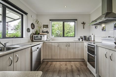 Photo of property in 1215 Taihape Road, Sherenden, Hastings, 4179