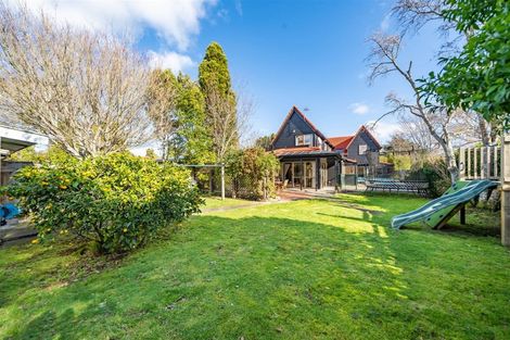 Photo of property in 15 Barton Road, Heretaunga, Upper Hutt, 5018