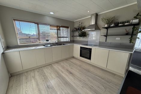 Photo of property in 1 Luxton Place, Rangiora, 7400