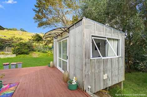 Photo of property in 2257 South Head Road, South Head, Helensville, 0874