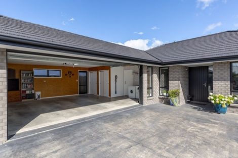 Photo of property in 37 Westwood Avenue, Greytown, 5712