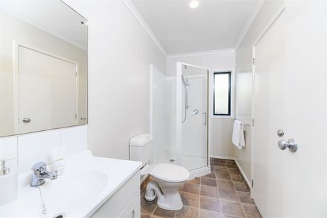 Photo of property in 57a Sabulite Road, Kelston, Auckland, 0602