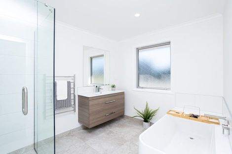 Photo of property in 92 Blairlogie Close, Otatara, Invercargill, 9879