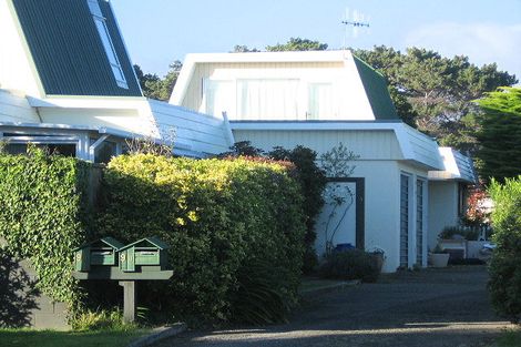 Photo of property in 9b Olive Terrace, Paraparaumu Beach, Paraparaumu, 5032
