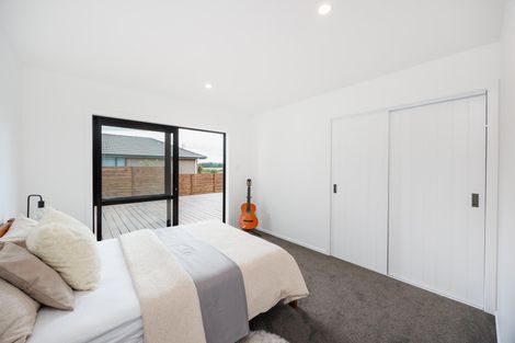 Photo of property in 26 Silicon Way, Fitzherbert, Palmerston North, 4410