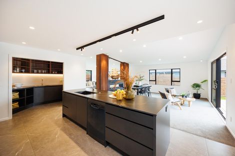 Photo of property in 26 Silicon Way, Fitzherbert, Palmerston North, 4410