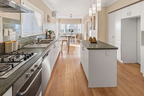 Photo of property in 454 Otumoetai Road, Otumoetai, Tauranga, 3110