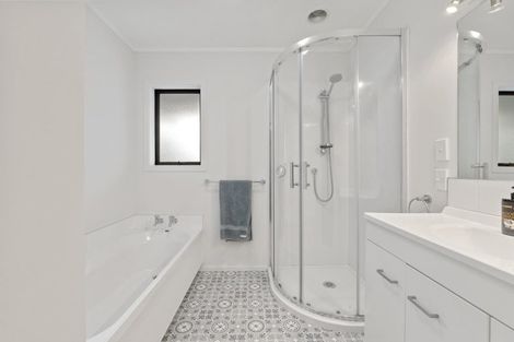 Photo of property in 18a Antonio Street, Stratford, 4332