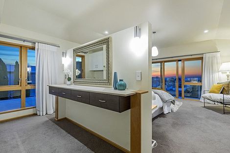 Photo of property in 86 Kitchener Road, Milford, Auckland, 0620