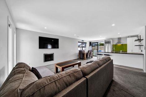 Photo of property in 6 Matai Place, Hawera, 4610