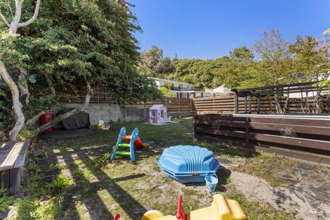Photo of property in 31 Holland Street, Wainuiomata, Lower Hutt, 5014