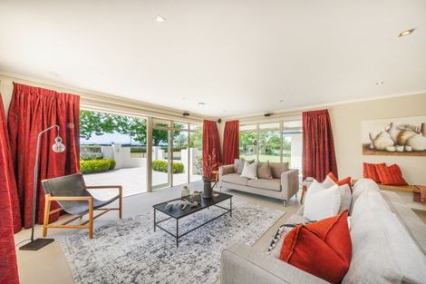 Photo of property in 5 Te Arakura Road, Newbury, Feilding, 4775