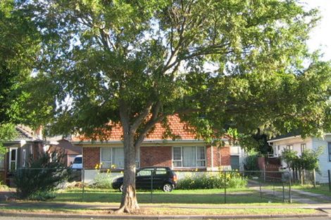 Photo of property in 74 Avenue Road, Otahuhu, Auckland, 1062