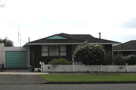 Photo of property in 21 Churchill Street, Levin, 5510