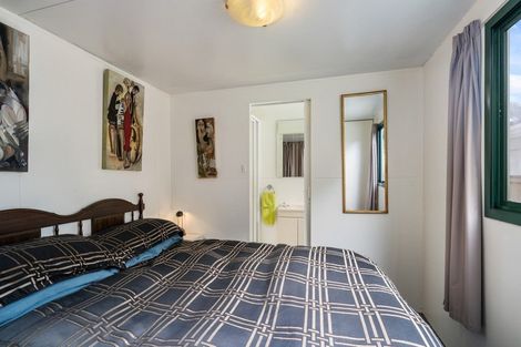 Photo of property in 13 Whiorau Grove, Lowry Bay, Lower Hutt, 5013