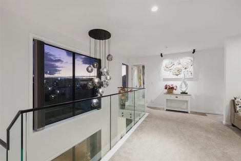 Photo of property in 6 Kina Place, Long Bay, Auckland, 0630