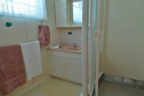 Photo of property in 12a Guildford Street, Levin, 5510