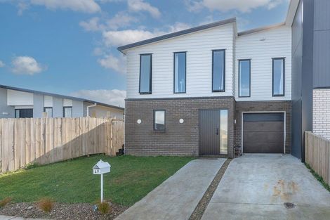 Photo of property in 49 Te Tiireke Drive, Glenview, Hamilton, 3206