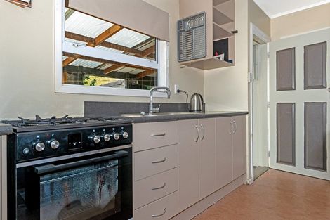 Photo of property in 59 Lyell Road, Outer Kaiti, Gisborne, 4010