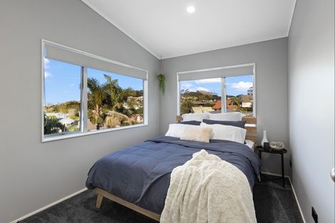 Photo of property in 83a William Bayes Place, Red Beach, 0932