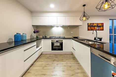 Photo of property in 17 Flight Place, Takanini, 2112