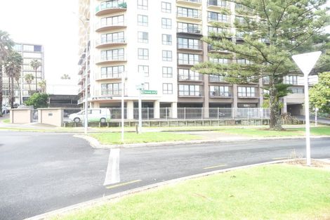 Photo of property in The Rennaissance, 14f/18 Ronwood Avenue, Manukau, Auckland, 2104