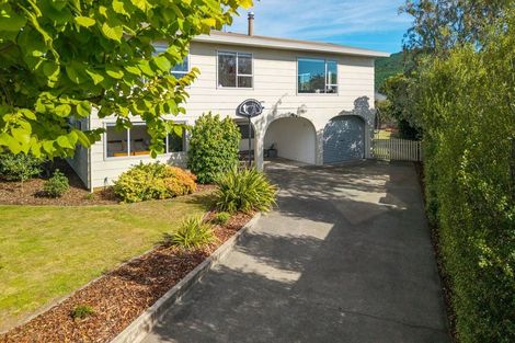 Photo of property in 4 Lord Auckland Road, Wakefield, 7025