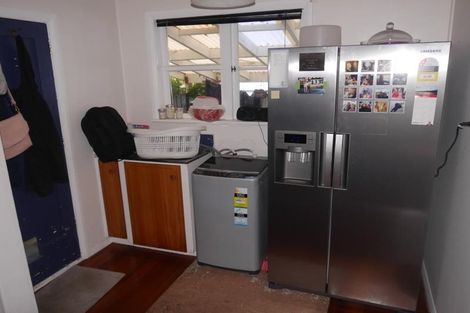 Photo of property in 39 Thornycroft Avenue, Epuni, Lower Hutt, 5011