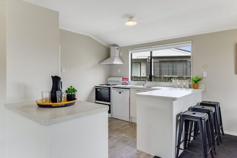 Photo of property in 6/55 Tuhikaramea Road, Dinsdale, Hamilton, 3204