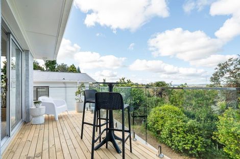 Photo of property in 112b Roberts Road, Te Atatu South, Auckland, 0610