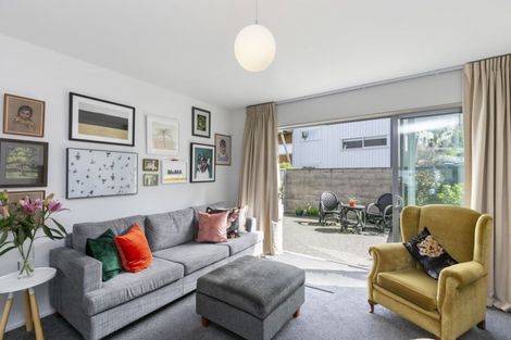 Photo of property in 20/2 Onslow Road, Khandallah, Wellington, 6035