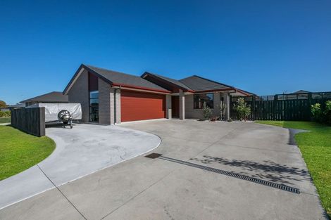 Photo of property in 6 Leet Crescent, Papamoa Beach, Papamoa, 3118