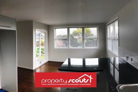 Photo of property in 76 Gloria Avenue, Te Atatu Peninsula, Auckland, 0610