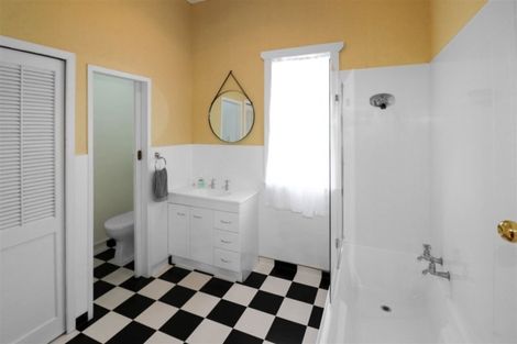 Photo of property in 22 Victoria Avenue, Dannevirke, 4930