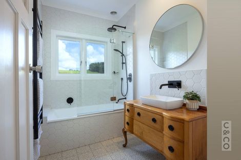 Photo of property in 79 Mount Albion Rise, Taupaki, Henderson, 0782