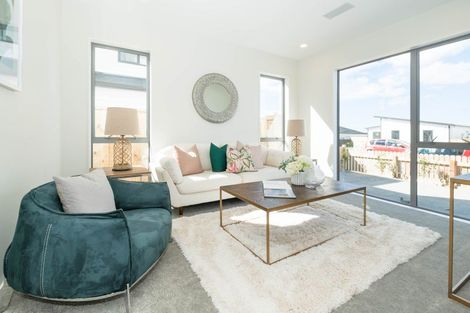 Photo of property in 133a Sunset Road, Totara Vale, Auckland, 0632