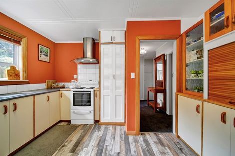 Photo of property in 172 Egmont Street, Patea, 4520