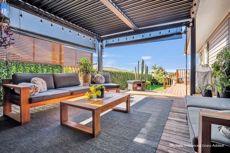 Photo of property in 3 Moloney Terrace, Pukekohe, 2120