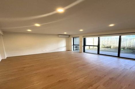 Photo of property in 3/49 Sunnyside Road, Sunnyvale, Auckland, 0612