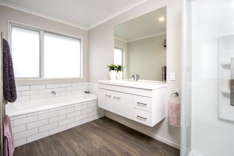 Photo of property in 3 Barham Place, Stoke, Nelson, 7011