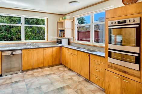 Photo of property in 26 Steyne Avenue, Plimmerton, Porirua, 5026